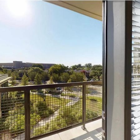 1 Bedroom W Balcony View Resort Pool Free Parking 艾迪生 外观 照片